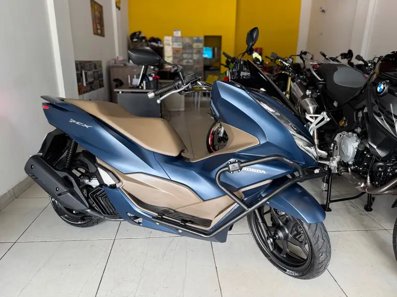 Honda PCX 160 DLX ABS