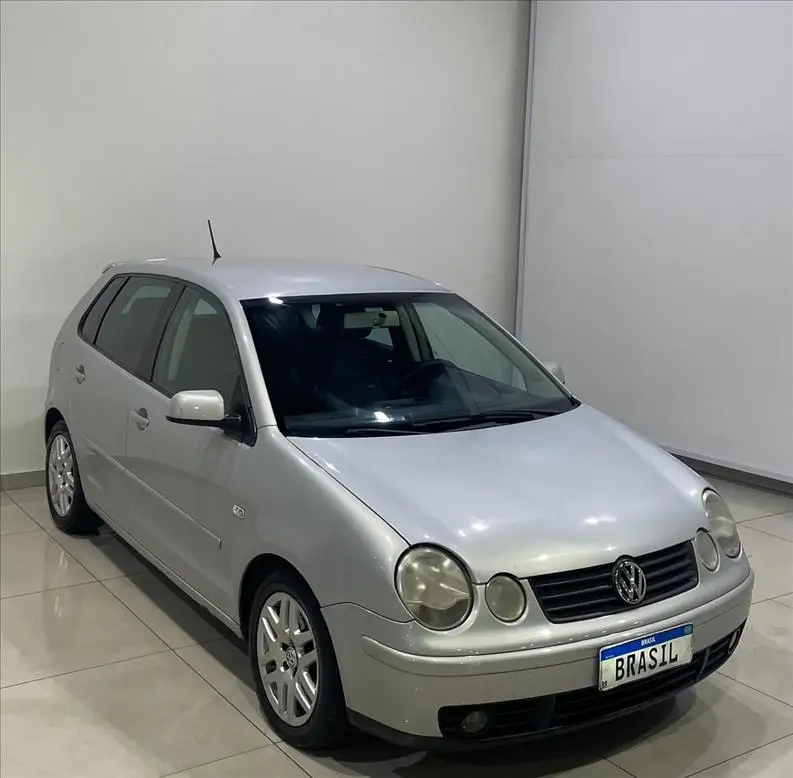 Volkswagen Polo Sedan 1.6 8V