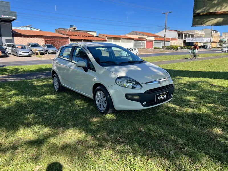 Fiat Punto Attractive 1.4 (Flex)