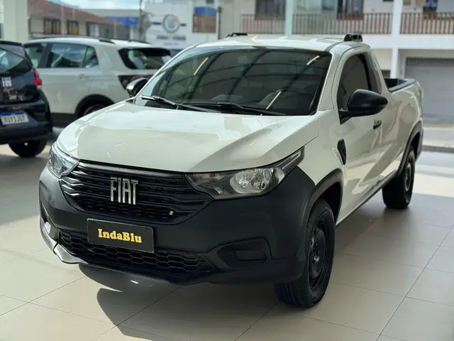 Carro Fiat Strada 2023 Endurance 1.4 Cabine Plus (Flex)
