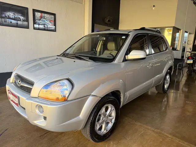 Carro Hyundai Tucson 2013 GL 2.0 16V
