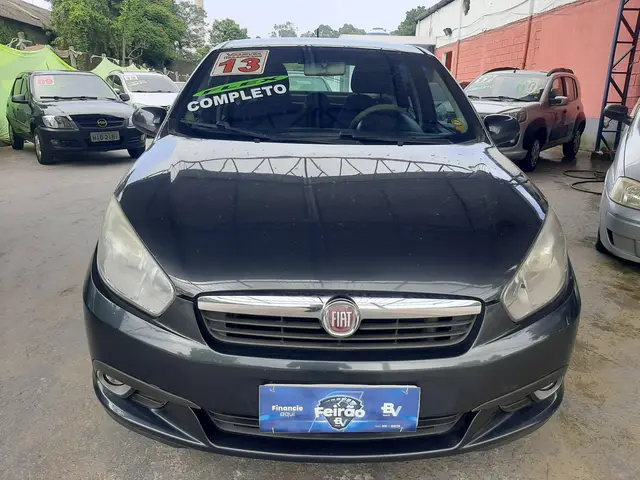 Carro Fiat Grand Siena 2013 Evo Attractive 1.4 8V (Flex)