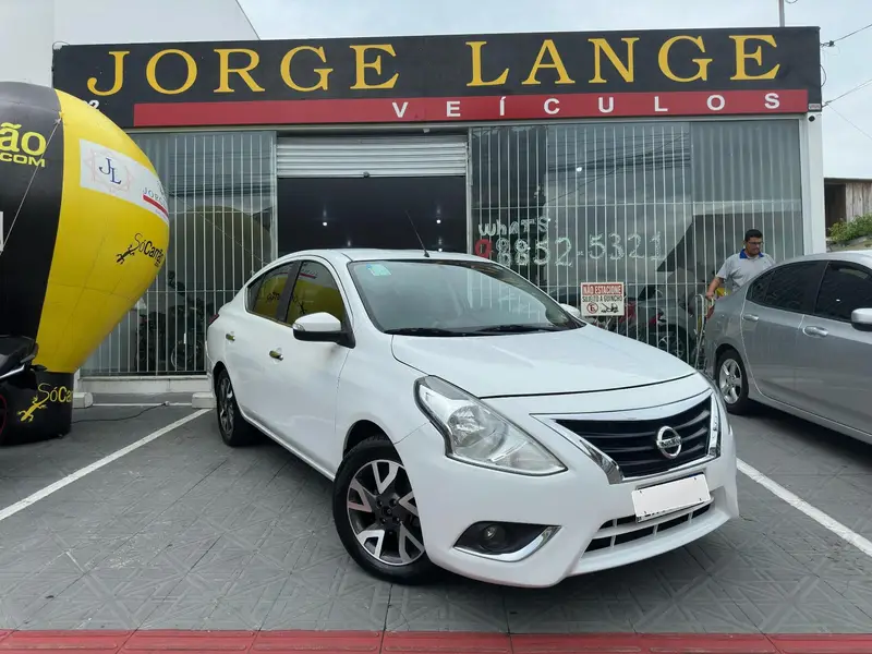 Nissan Versa 1.6 16V SL FlexStart CVT (Flex)