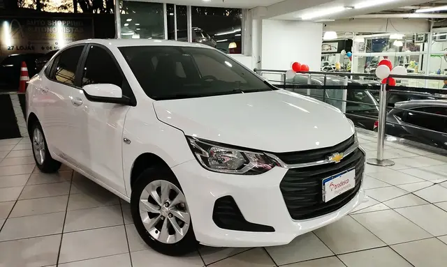Carro Chevrolet Onix Plus 2022 1.0 LT (Flex)