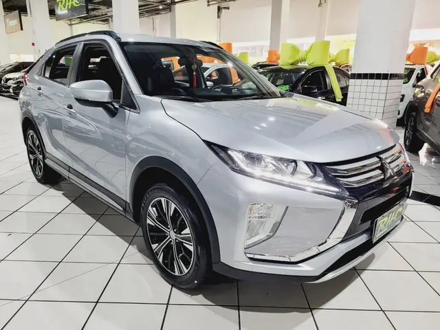 Carro Mitsubishi Eclipse Cross 2022 HPE 1.5 Turbo (Aut)