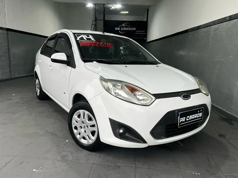 Ford Fiesta Sedan SE Plus 1.6 RoCam (Flex)