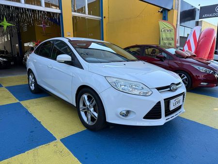 Focus Sedan SE 2.0 16V PowerShift (Aut)