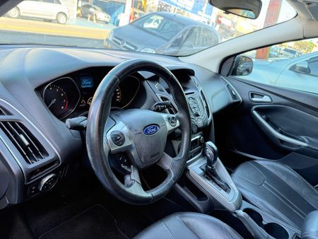 Focus Sedan SE 2.0 16V PowerShift (Aut)