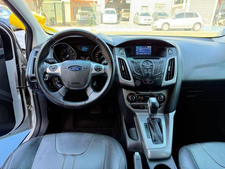 Focus Sedan SE 2.0 16V PowerShift (Aut)