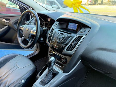 Focus Sedan SE 2.0 16V PowerShift (Aut)