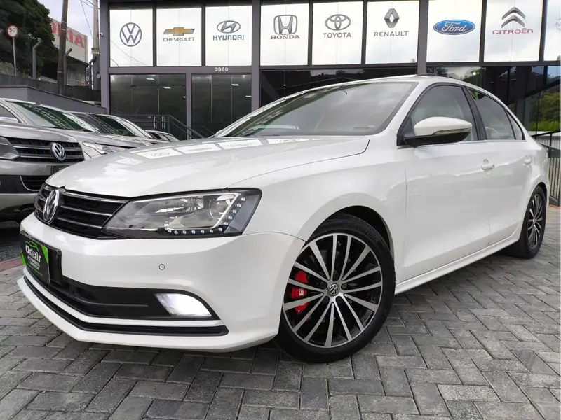 Volkswagen Jetta 2.0 TSI Highline DSG