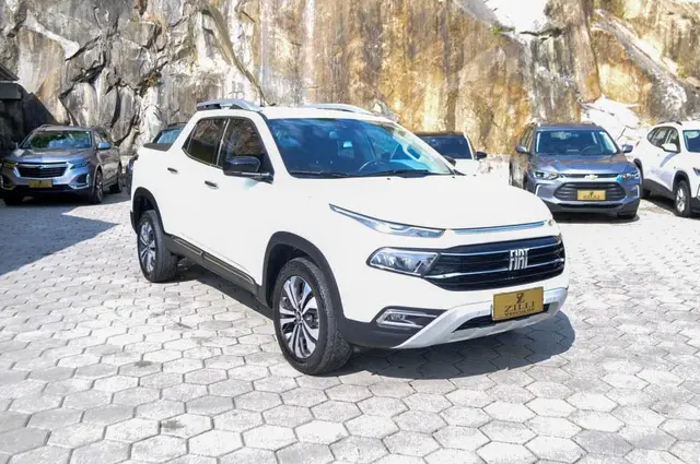 Carro Fiat Toro 2022 Volcano 2.0 TDI 4x4 (Aut)