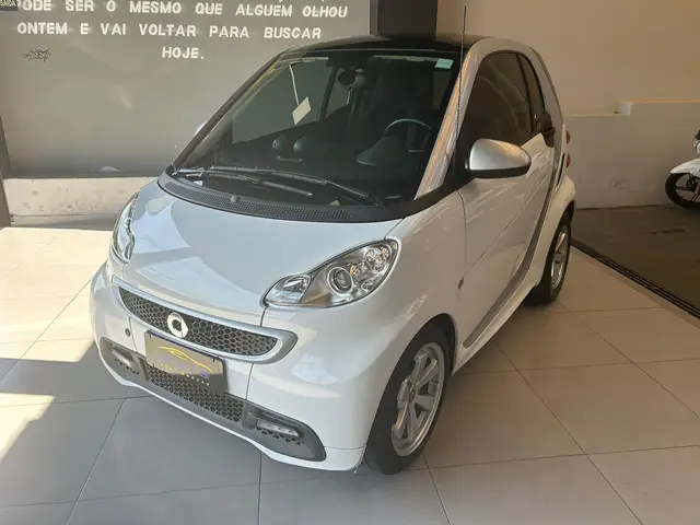 Carro Smart Fortwo Coupe 2015 fortwo 1.0 Turbo Coupé