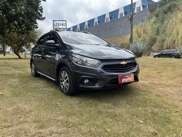 Carro Chevrolet Onix 2017 1.4 Activ SPE/4 (Aut)