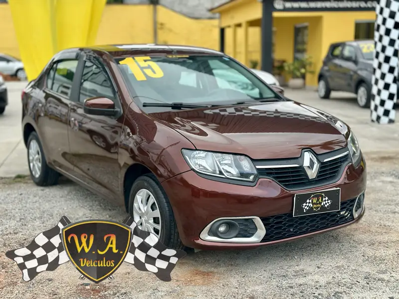 Renault Logan Expression 1.6 8V (flex)