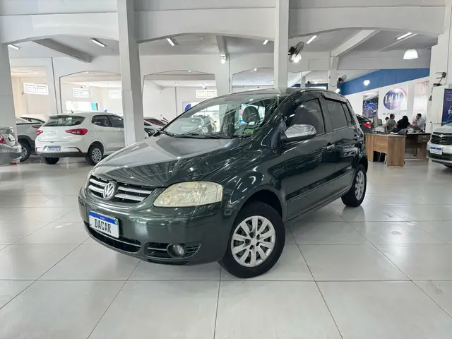 Carro Volkswagen Fox 2005 Plus 1.6 8V (Flex)