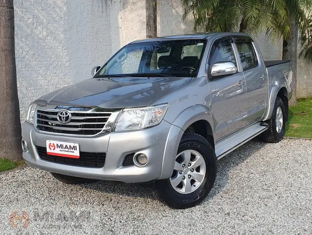 Carro Toyota Hilux Cabine Dupla 2015 Hilux 2.7 SRV CD 4x2 (Flex) (Aut)
