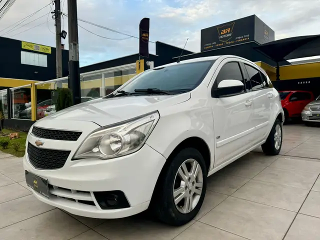 Carro Chevrolet Agile 2011 LTZ 1.4 8V (Flex)