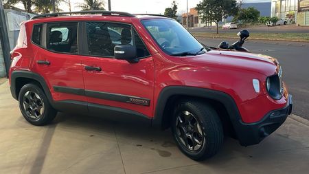 Renegade 1.8 4x2 (Aut) (Flex) (PCD)