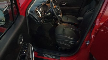 Renegade 1.8 4x2 (Aut) (Flex) (PCD)
