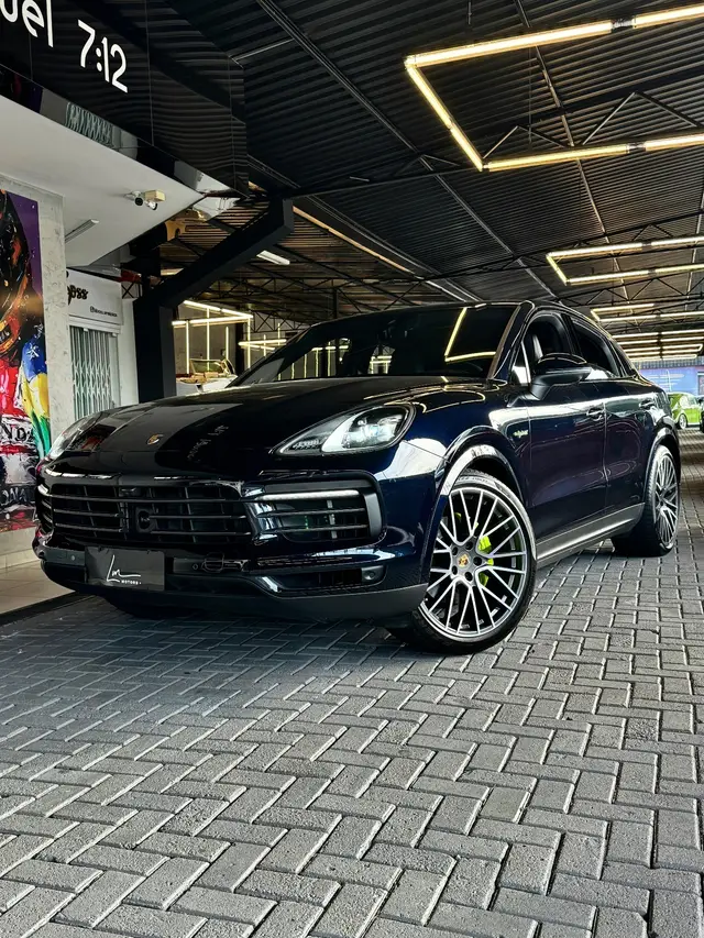Carro Porsche Cayenne 2023 E-Hybrid 3.0 Turbo