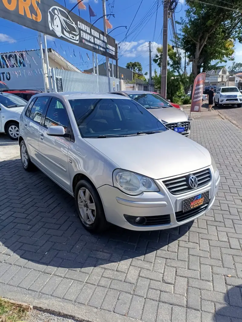 Volkswagen Polo Hatch. Sportline 1.6 8V (Flex)