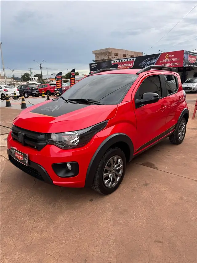 Carro Fiat Mobi 2025 Trekking 1.0