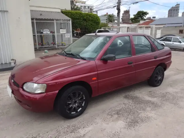 Carro Ford Escort 2000 Hatch GL 1.6 MPi 8V