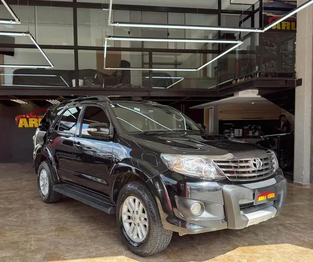Carro Toyota Hilux SW4 2012 SRV 4.0 4X4 V6