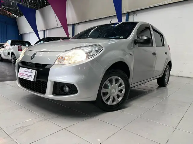 Carro Renault Sandero 2013 Authentique 1.0 16V (flex)