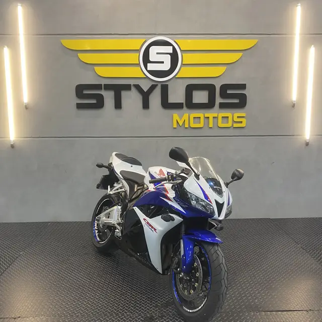 Carro Honda CBR 600 2011 RR (ABS)