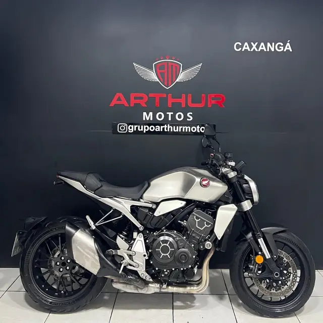 Carro Honda CB 1000R 2023 (ABS)