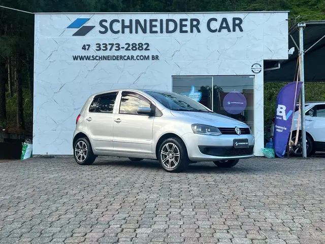 Carro Volkswagen Fox 2011 1.0 8V (Flex) 4p