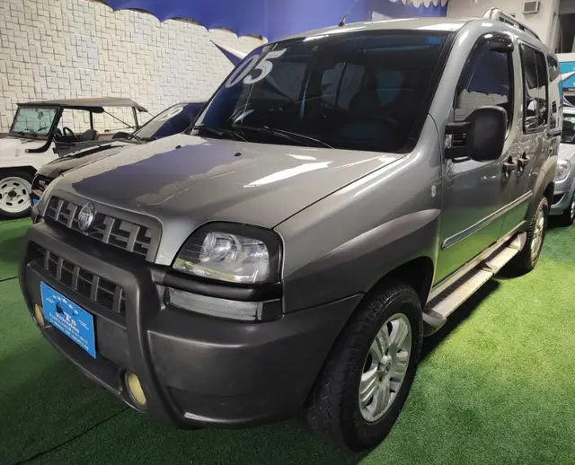 Carro Fiat Doblò 2005 Adventure 1.8 8V