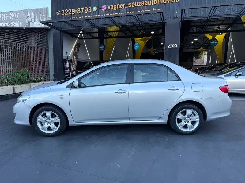 Toyota Corolla Sedan GLi 1.8 16V (flex)