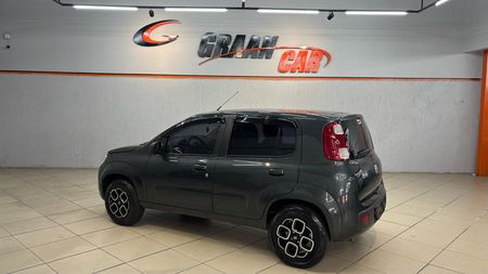 Uno Vivace 1.0 8V (Flex) 4p