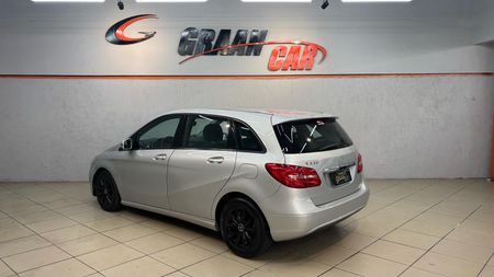 Classe B 200 CGI 1.6 Turbo