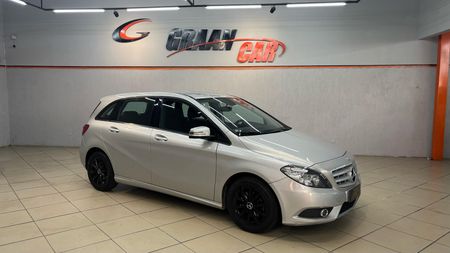 Classe B 200 CGI 1.6 Turbo