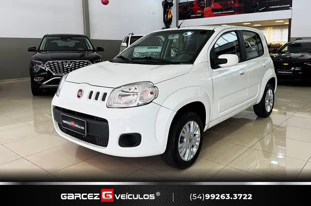 Carro Fiat Uno 2015 Vivace Celeb. 1.0 8V (Flex) 4p