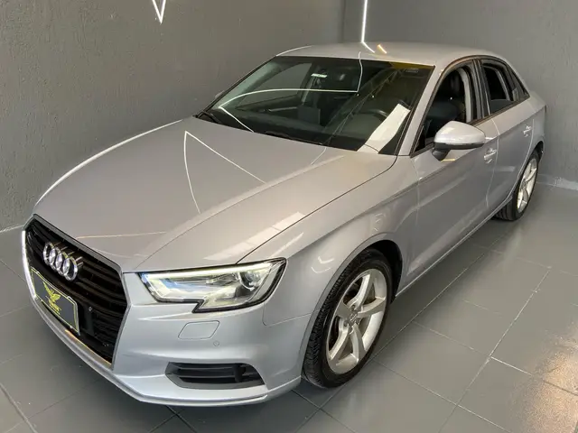Carro Audi A3 2018 1.4 TFSI Attraction Tiptronic (Flex)