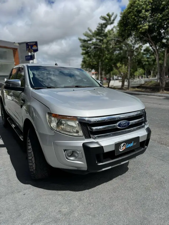 Carro Ford Ranger Cabine Dupla 2014 Ranger 3.2 XLT CD 4x4 (Aut)