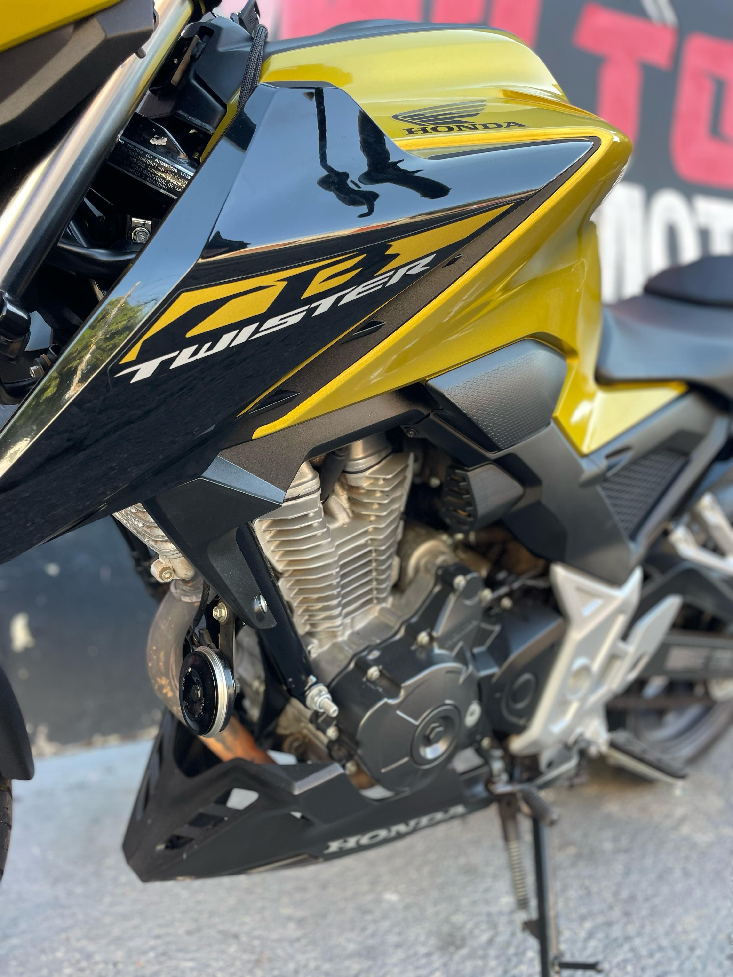 Honda CB 300F Twister