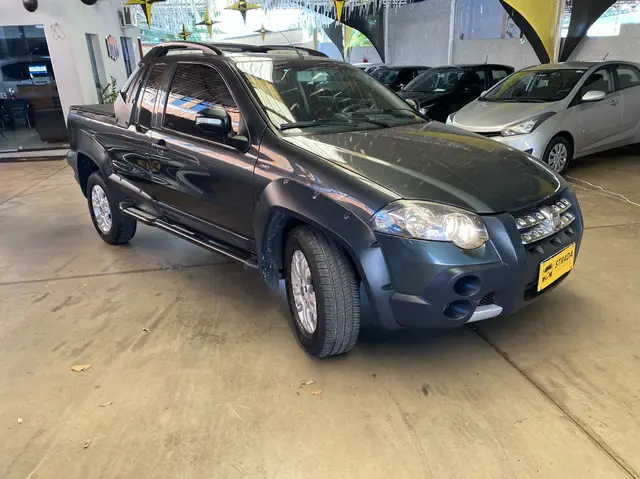 Carro Fiat Strada 2011 Adventure Locker 1.8 16V (Cabine Estendida)