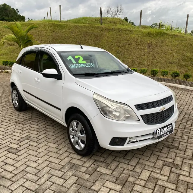 Carro Chevrolet Agile 2012 LT 1.4 8V (Flex)
