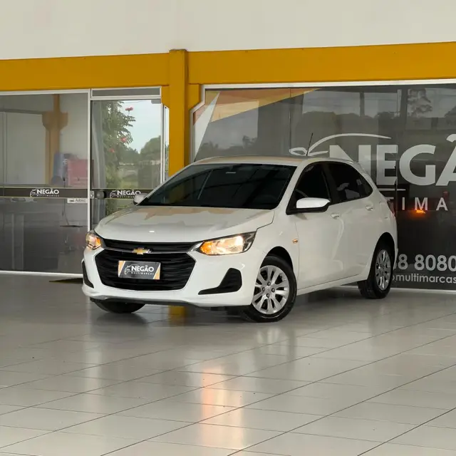 Carro Chevrolet Onix 2023 LT 1.0