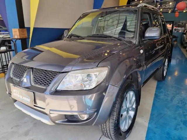Carro Mitsubishi Pajero TR4 2010 2.0 16V (flex)