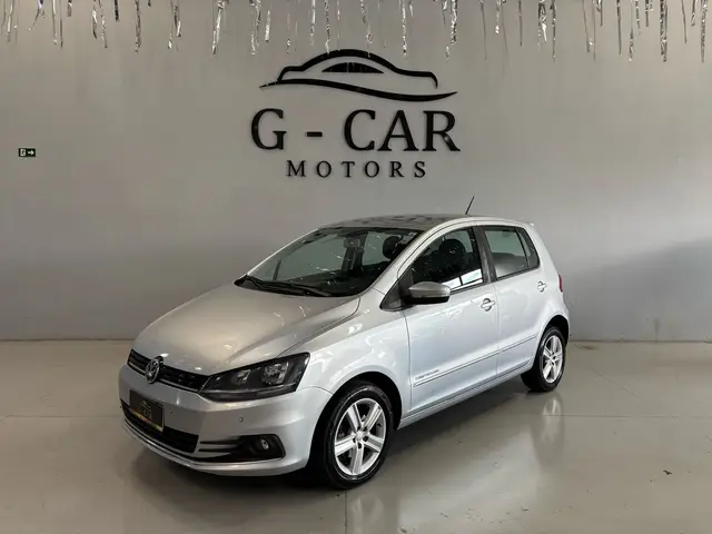 Carro Volkswagen Fox 2016 1.6 MSI Comfortline I-Motion (Flex)