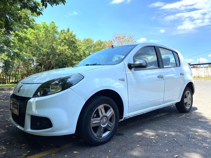 Renault Sandero Expression 1.0 16V (flex)