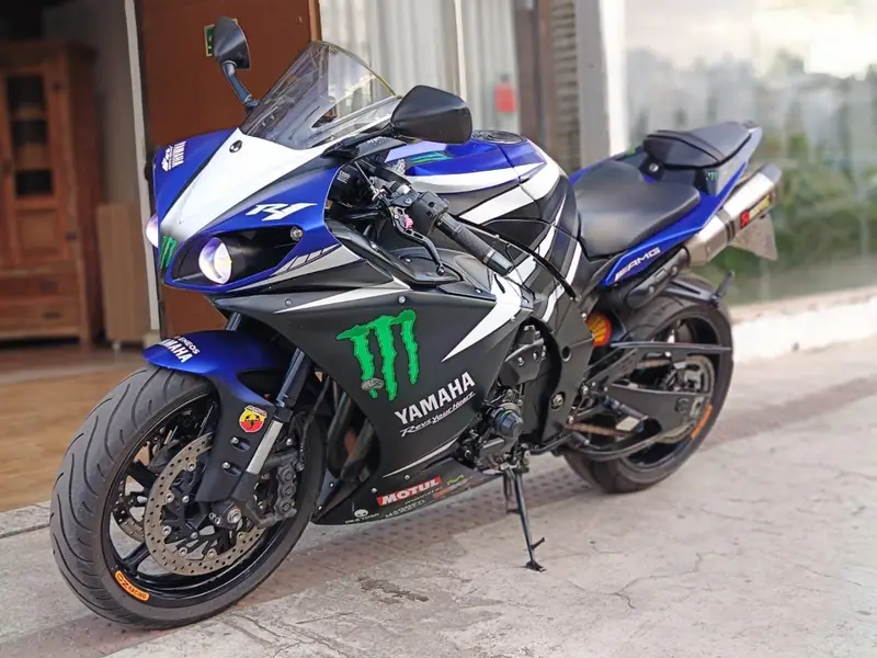 Yamaha YZF R1 1000cc