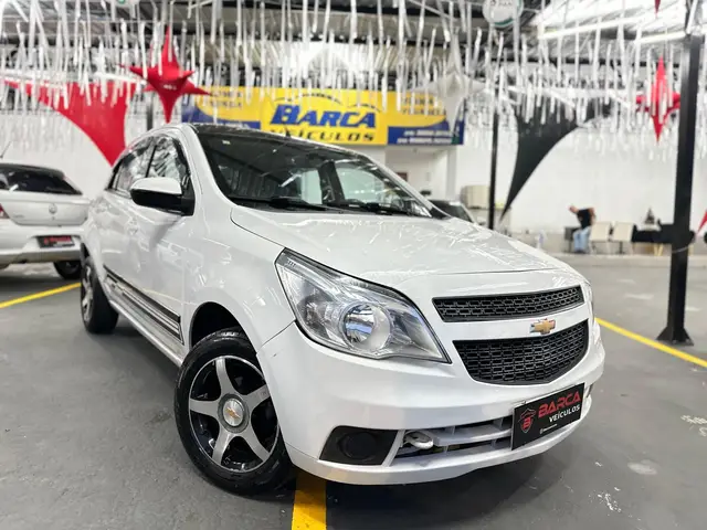 Carro Chevrolet Agile 2011 LT 1.4 8V (Flex)